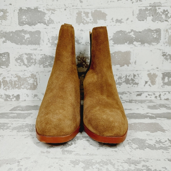 New Steve Madden Rhiannon Tan Suede Block Heel Ankle Boots O735 - Picture 3 of 11